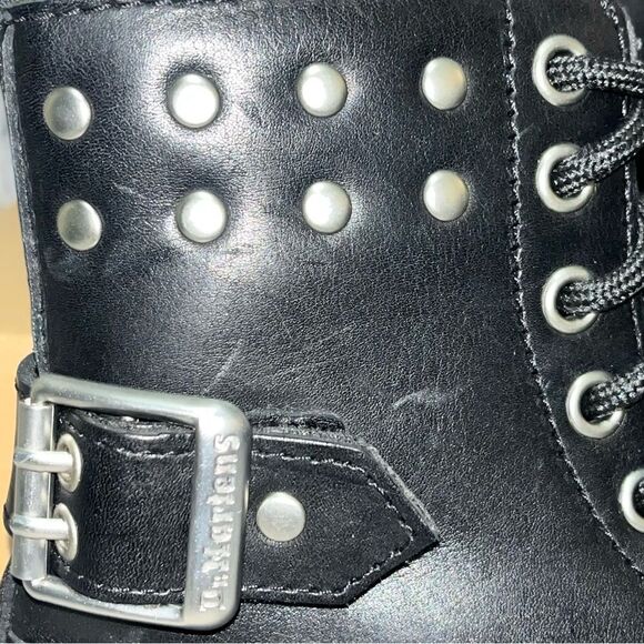 NWT Dr. Martens 1460 Pascal Hardware Studded Leather Boots - Picture 9 of 13
